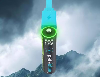 Paleblue Voyager AAA USB-C Charging Battery