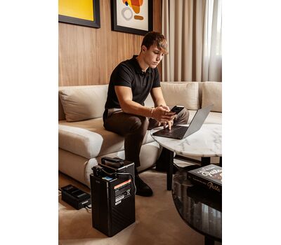 NIU FQiX 500 elektromos robogó hordozható akkumulátora gyorstöltéssel