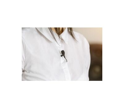 Rode Lavalier GO csíptetős mikrofon feltűzve - bővebben